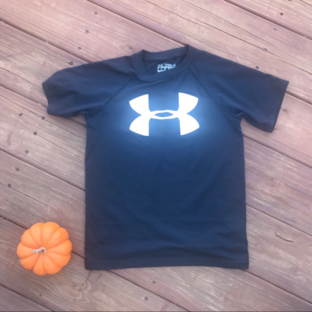 Under Armour Loose Fit T-shirt heat gear EUC